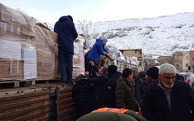 Deprem Bölgesinde Sıcak Yemek