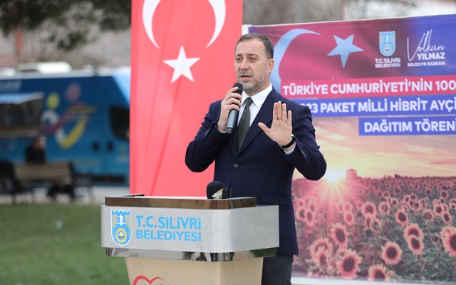 Silivrili Çiftçiler Milli Ayçiçek Tohumu Sevinci Yaşadı