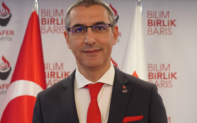 Çekin O Pis Ellerinizi Gençlerimizin Üzerinden