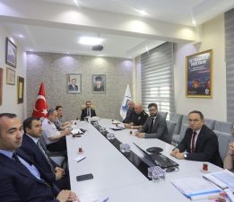 2024 Emekliler Yılı Toplantısında Emekliler Yok