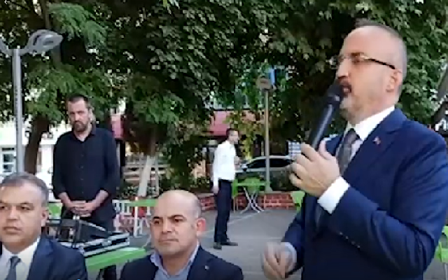 Bülent Turan; “Ekmekle Oynayanın Derdi Bitmez”