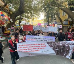 Kadına Şiddete Hayır Yürüyüşü Yapıldı