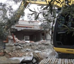 Çanakkale’de 13 Kaçak Yapı Yıkıldı