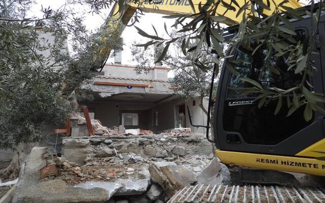 Çanakkale’de 13 Kaçak Yapı Yıkıldı