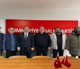İnternet Gazetecilerinden CHP’ye Ziyaret
