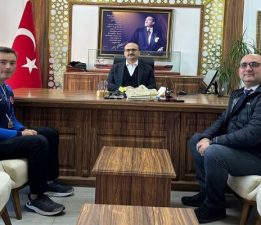Şampiyon Eren Kırca’dan Kaymakamlık Ziyareti