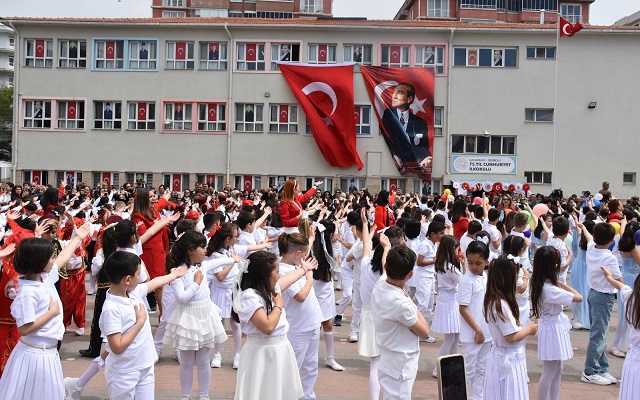 23 Nisan Coşkuyla Kutlandı