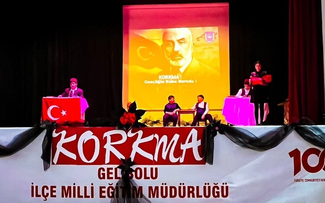 Gelibolu’da Mehmet Akif Ersoy Anısına Görkemli Anma