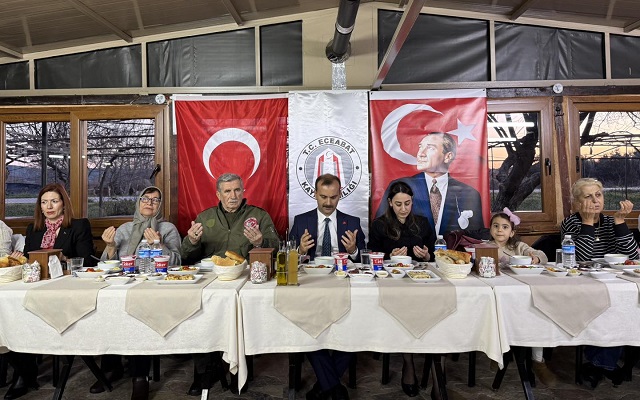 Eceabat’ta Şehit ve Gazi Ailelerine İftar