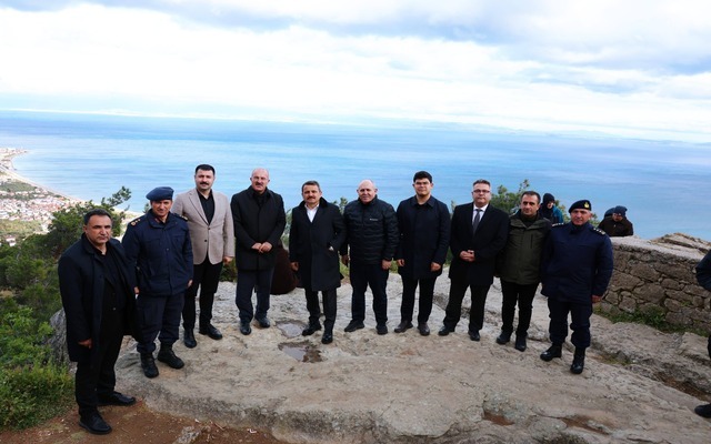Adatepe Köyü Zeus Altarı’ndan Dünyaya Selam