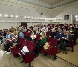 Buket Uzuner Gelibolu’da Tarih ve Edebiyatı Konuştu