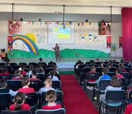 Gelibolu’da Öğrencilere “Bilinçli Teknoloji” Eğitimi Verildi
