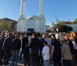 Protokol Bayram Namazı Sonrası Bir Araya Geldi