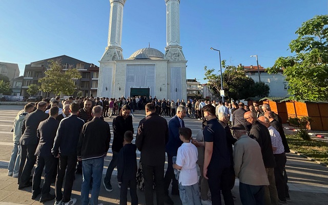 Protokol Bayram Namazı Sonrası Bir Araya Geldi