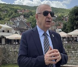 Ümit Özdağ “Türklerin Varlığını Korumak Atatürk’ün Mirasıdır”