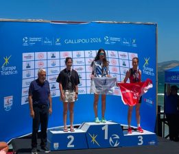 Geleceğin Triatletleri Gelibolu’da Yarıştı