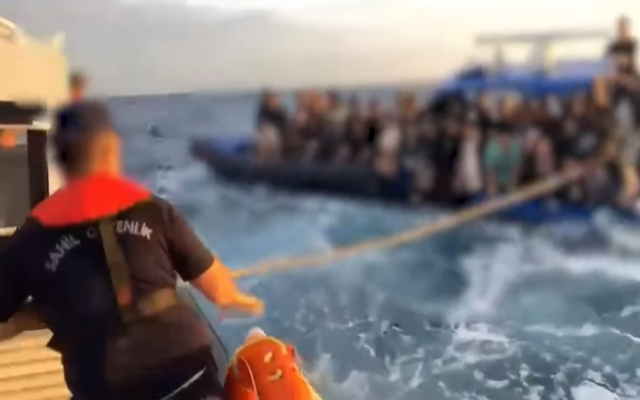 Göçmen Kaçakçılığı Operasyonu: 36 Tutuklama