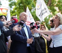 Özdağ: “Değerli Öğretmen Arkadaşlarımızla Dayanışma İçrisindeyiz”