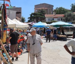 Gelibolu’nun Kapalı Pazar Yeri Bekleyişi Sürüyor