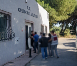 Gelibolu’da Göçmen Kaçakçılığı Operasyonu